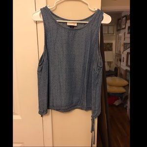UNIVERSAL THREAD chambray tank